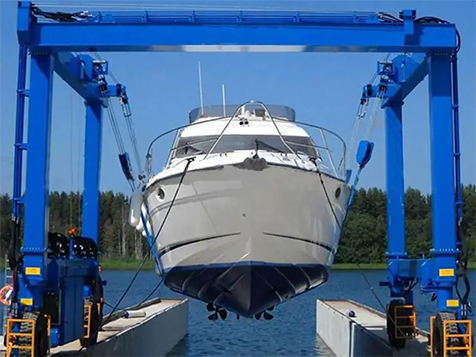 輪胎式游艇搬運起重機