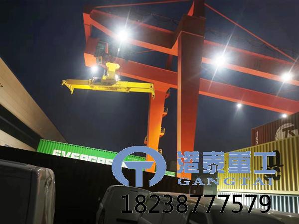 集裝箱龍門吊帶不帶輪胎的分類 集裝箱門機價格